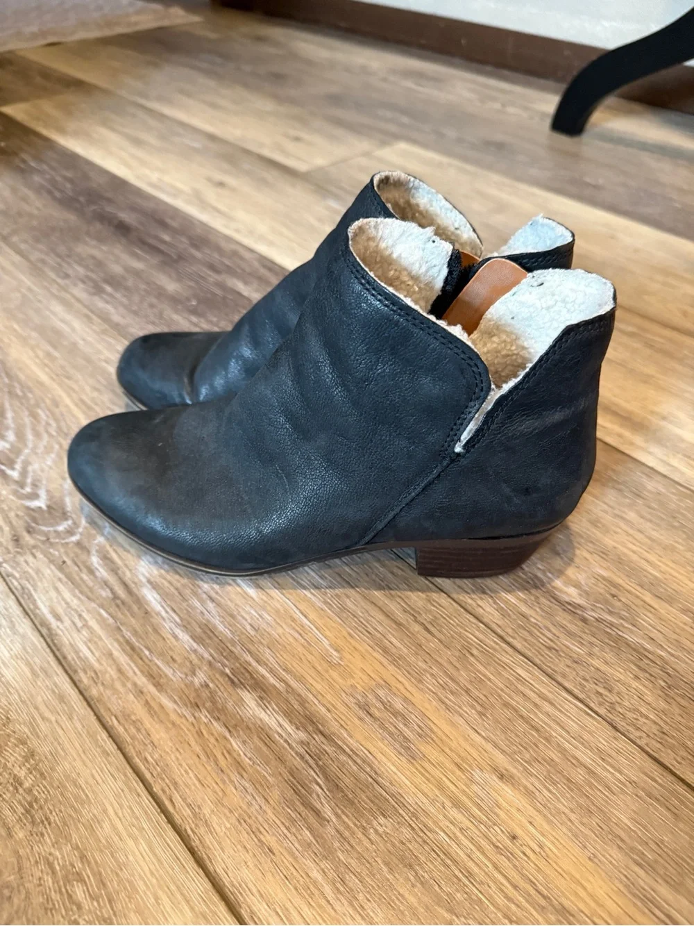 Lucky Brand Black Leather Ankle Booties with Shearling Trim